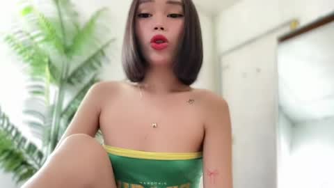 Snapshot of lovely_cittie18 chatting on June 8, 4:02 am lovely_cittie18 online show from June 8, 4:02 am