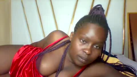 Snapshot of lovely_goodness chatting on February 5, 9:47 am enid online show from February 5, 9:47 am