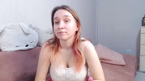 Lovely Hayley online show from April 12, 9:42 pm