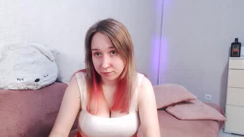 Lovely Hayley online show from June 2, 9:17 pm