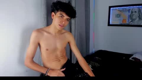 Salo online show from April 13, 3:06 pm