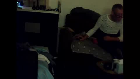 Snapshot of lovely_me165244 chatting on November 18, 1:22 am mooie man online show from November 18, 1:22 am