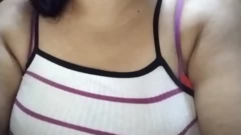 lovely_orchid online show from June 19, 1:37 pm