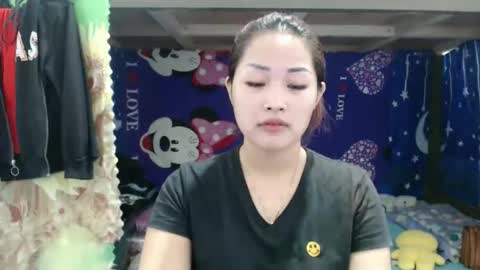 Snapshot of lovely_singlemom chatting on April 30, 3:13 am ask me dear online show from April 30, 3:13 am
