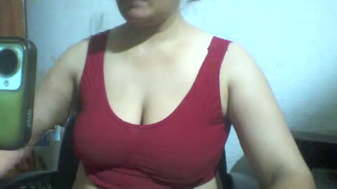 Snapshot of lovely_sweet_girl chatting on July 30, 10:14 am katrina follow me guys online show from July 30, 10:14 am