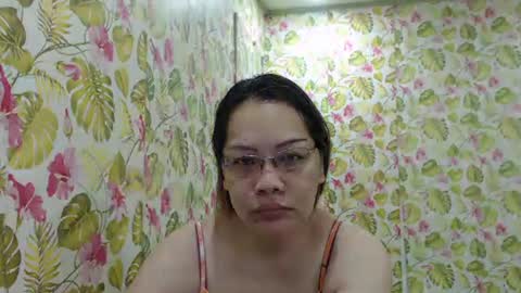lovelyasiancutie online show from November 3, 8:32 pm