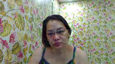 lovelyasiancutie online show from December 1, 9:09 pm