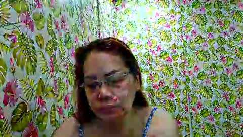 lovelyasiancutie online show from February 27, 9:15 pm