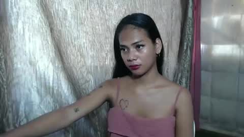 Snapshot of lovelycarmilla chatting on April 24, 8:28 am Carnilla online show from April 24, 8:28 am