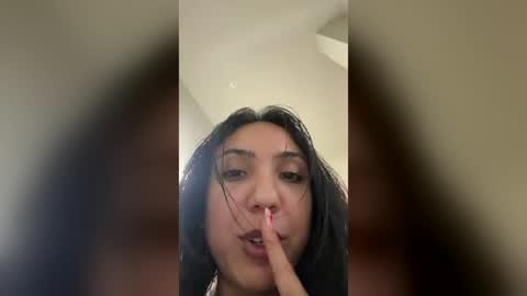 Snapshot of lovelycheat chatting on August 9, 9:42 pm lovelycheat online show from August 9, 9:42 pm