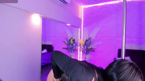 Lovely online show from September 9, 5:34 pm