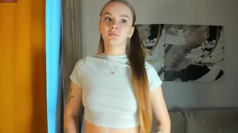 Snapshot of lovelygracee chatting on October 22, 2:06 pm lovelygracee online show from October 22, 2:06 pm