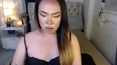 Snapshot of lovelymarie69 chatting on January 11, 5:51 pm Rebeca online show from January 11, 5:51 pm