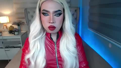 Snapshot of lovelymarie69 chatting on February 9, 5:33 pm Rebeca online show from February 9, 5:33 pm