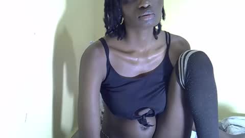 Snapshot of lovelymee2 chatting on October 16, 2:23 am lovelymee2 online show from October 16, 2:23 am