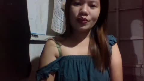 lovelymocha27s online show from December 10, 7:11 pm