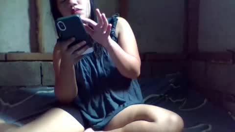 lovelymocha27s online show from January 11, 5:31 am