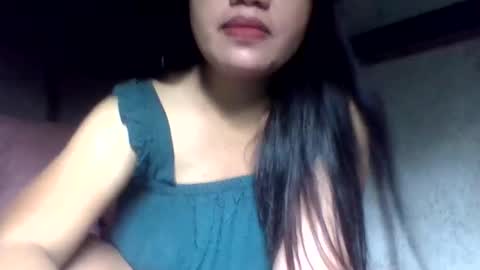 lovelymocha27s online show from November 18, 5:12 am