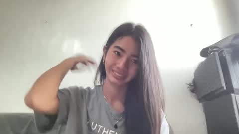 lovelyours_kishia online show from April 15, 1:34 am