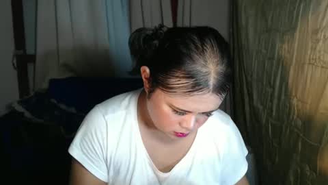 Snapshot of lovelypinaychubsx chatting on March 8, 8:55 am lovely online show from March 8, 8:55 am