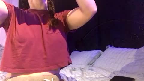 Queen Aria  online show from January 5, 12:09 am