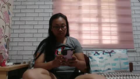 Snapshot of lovelyquey chatting on January 2, 3:05 am Angelquey online show from January 2, 3:05 am