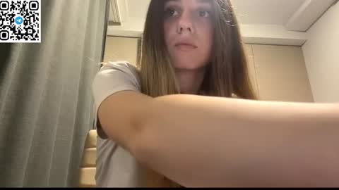Snapshot of lovelysilk_63 chatting on July 10, 6:21 pm ELA online show from July 10, 6:21 pm