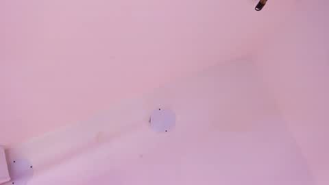 L O V E  online show from January 18, 11:47 am