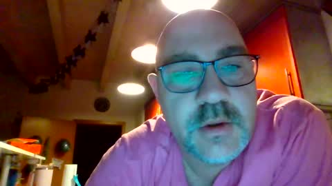 Snapshot of lover010983 chatting on February 17, 5:36 am lover010983 online show from February 17, 5:36 am