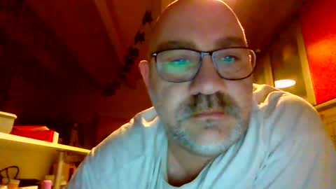 Snapshot of lover010983 chatting on February 21, 5:13 am lover010983 online show from February 21, 5:13 am