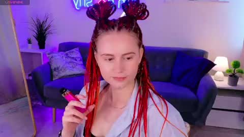 Snapshot of lover_daisy_ chatting on June 12, 1:32 pm DAISY online show from June 12, 1:32 pm