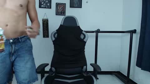 kevin online show from March 27, 1:55 am