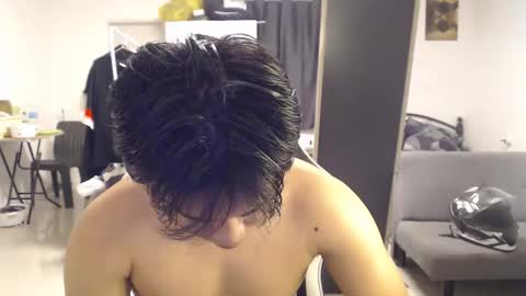 Snapshot of loverboyph04 chatting on September 21, 6:04 am loverboyph04 online show from September 21, 6:04 am