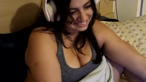 Snapshot of loverfairy chatting on November 17, 8:20 am LoverFairy online show from November 17, 8:20 am