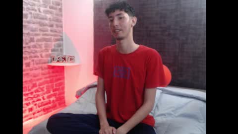 Snapshot of loverisu chatting on February 22, 8:31 pm loverisu online show from February 22, 8:31 pm