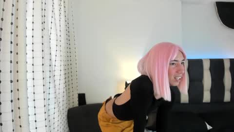 Snapshot of loverisu chatting on October 4, 7:34 pm loverisu online show from October 4, 7:34 pm