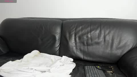 Snapshot of lovermike_ chatting on June 27, 5:12 am Mike online show from June 27, 5:12 am
