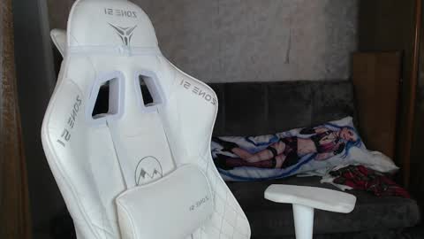 lovers613228 online show from February 1, 1:09 pm