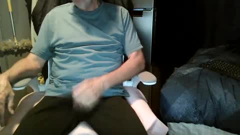 just here to have fun and cum online show from October 9, 10:46 am