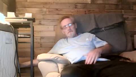 just here to have fun and cum online show from April 19, 11:53 am