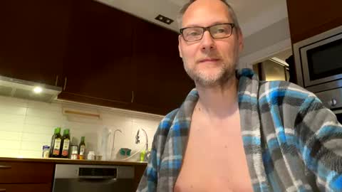 loveshine_ online show from February 25, 6:14 am