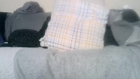 Snapshot of lovestobeused2 chatting on January 15, 12:15 am lovetobeused online show from January 15, 12:15 am