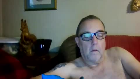 lovesummer69 online show from April 21, 11:07 pm