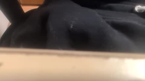 Snapshot of lovesweetpuss chatting on December 16, 7:57 am lovesweetpuss online show from December 16, 7:57 am