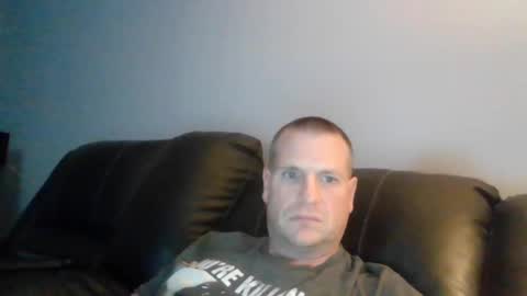 Snapshot of lovetocum37 chatting on December 4, 3:15 am lovetocum37 online show from December 4, 3:15 am