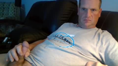 Snapshot of lovetocum37 chatting on September 11, 3:06 am lovetocum37 online show from September 11, 3:06 am