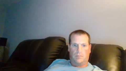 Snapshot of lovetocum37 chatting on September 22, 1:18 am lovetocum37 online show from September 22, 1:18 am