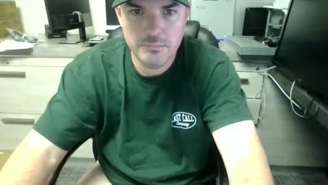 Snapshot of lovetofps chatting on December 1, 11:21 pm Love2Game online show from December 1, 11:21 pm