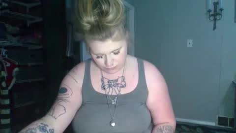 lovetubes101 online show from March 24, 2:49 am