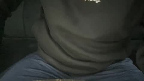 Snapshot of lovevibes5 chatting on December 2, 8:59 pm lovevibes5 online show from December 2, 8:59 pm